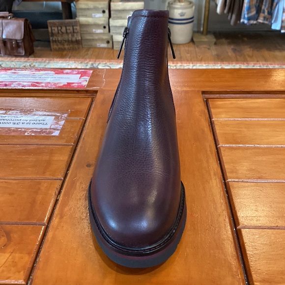 Samuel Hubbard Women’s Double Zip Boot in Wine Tumbled Leather - Picture 4 of 6